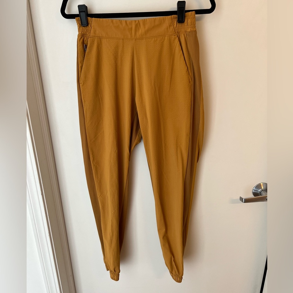 Athleta Textured Brooklyn Jogger